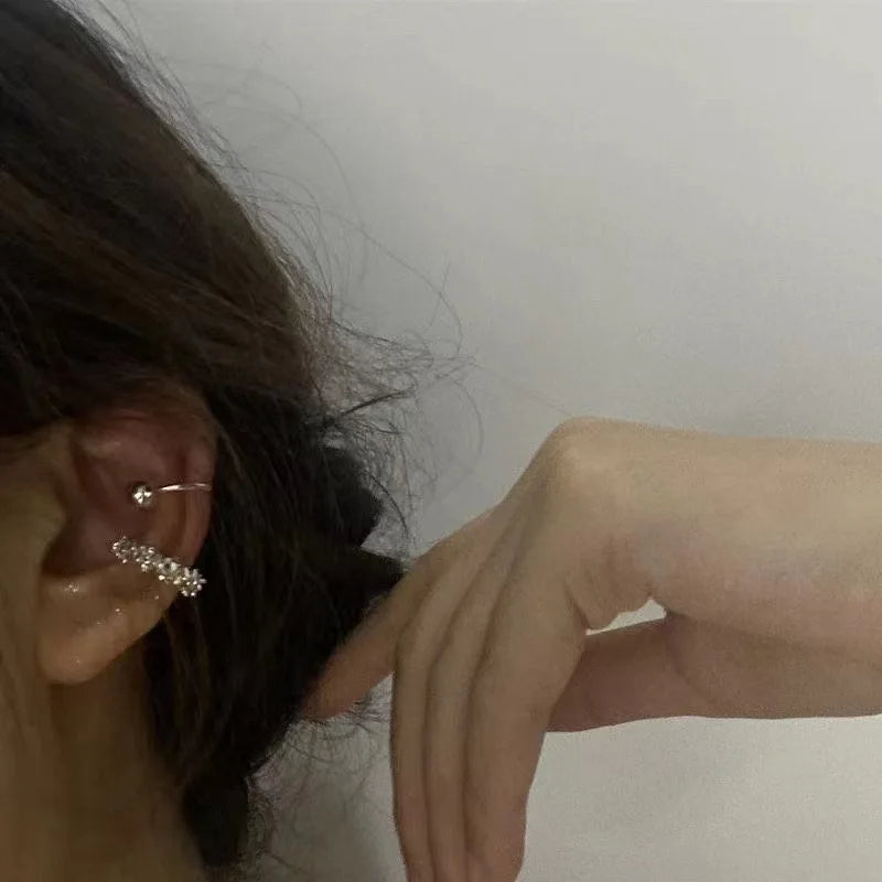 Simple High-end Earrings Clip Ear Clips Without Pierced Female Temperament Fashion Retro Cold Wind Ear Bone Clip