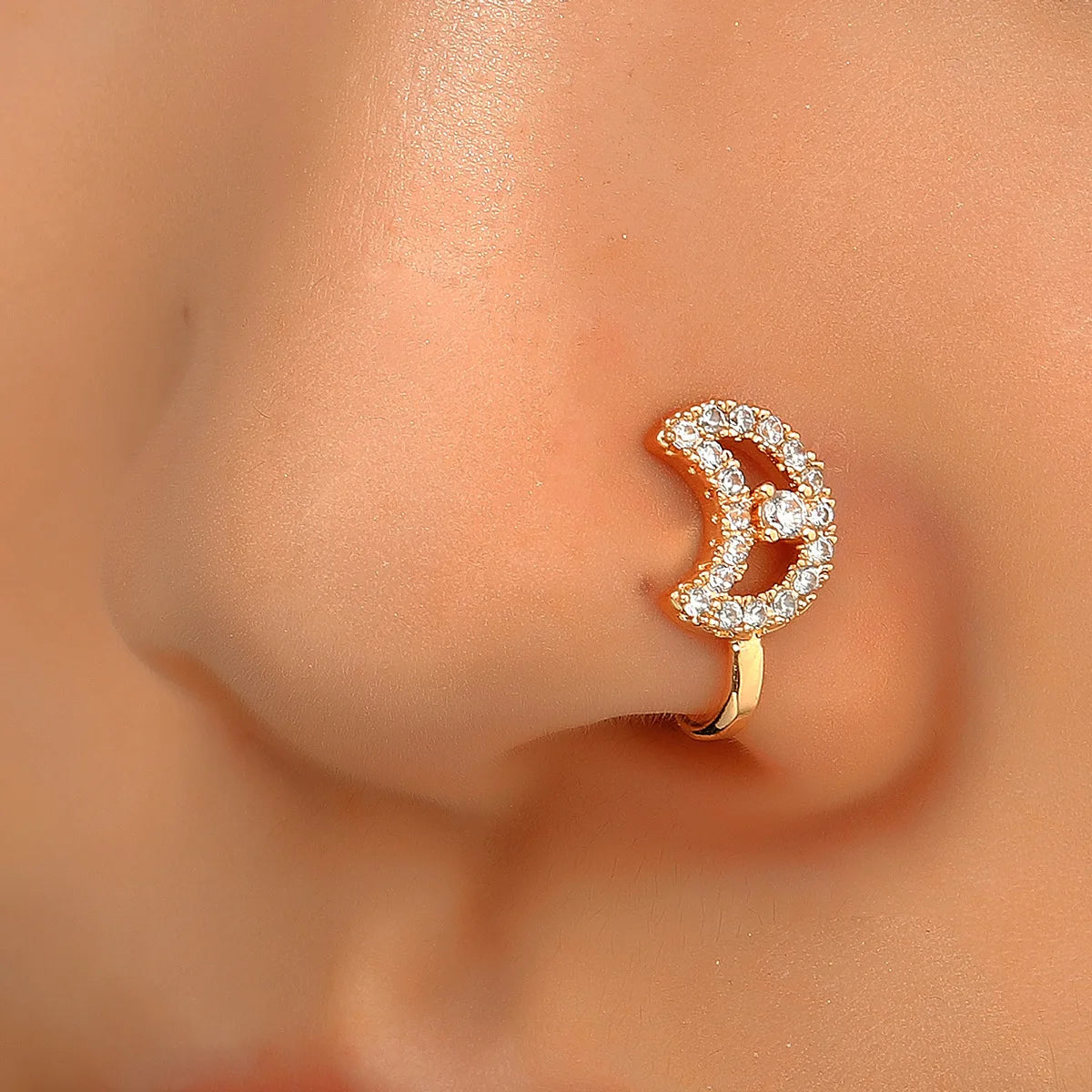 Fashion Nose Ring Charm Crystal Butterfly Pentagram Nose Ring Women Fake Piercing Clip on Nose Ear Rings Body Jewelry