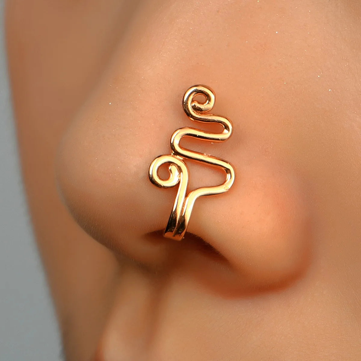 Fashion Nose Ring Charm Crystal Butterfly Pentagram Nose Ring Women Fake Piercing Clip on Nose Ear Rings Body Jewelry