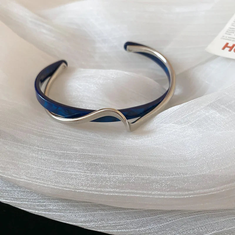 White Shellfish Bracelet for Women