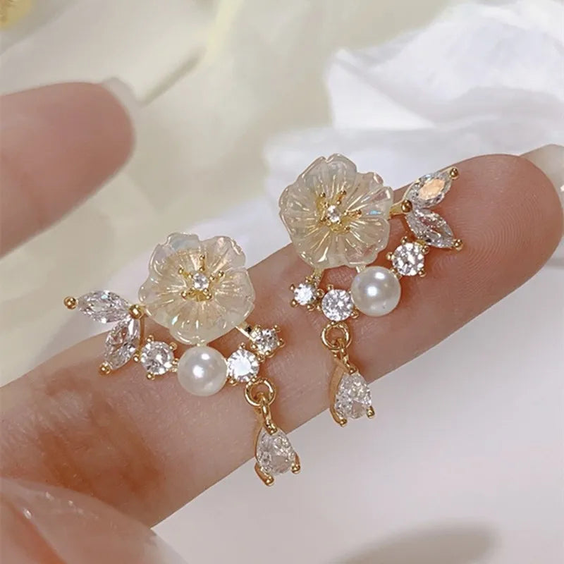 EAR CLIPS Temperament Pearl Flower Peach Heart Shaped Earrings
