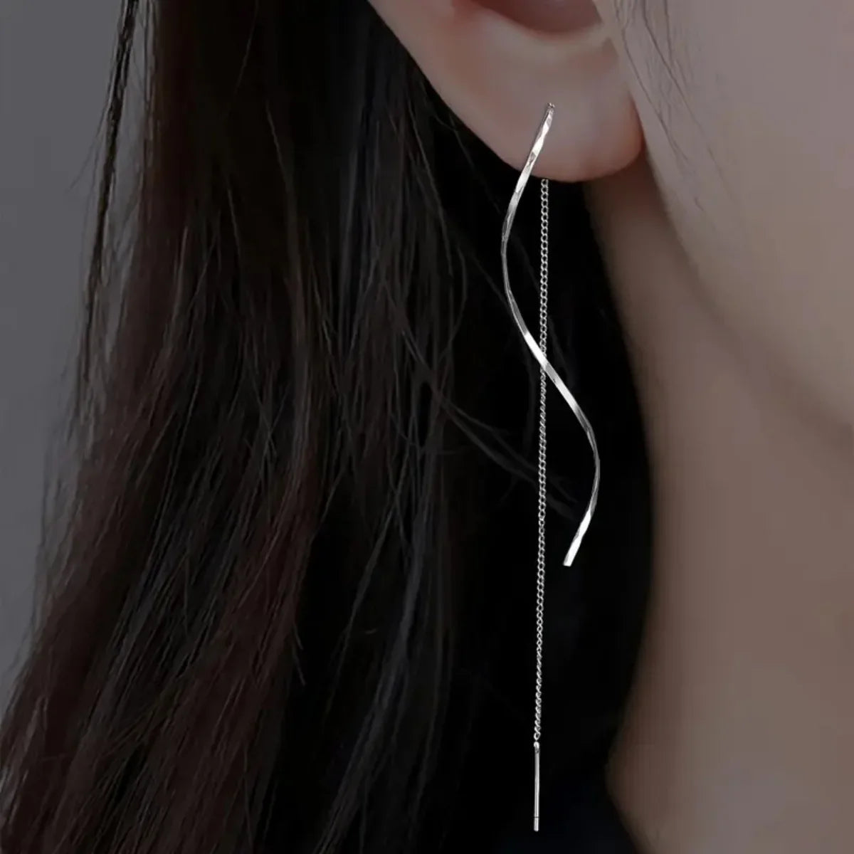 New Minimalist Long Wavy Fringe Earrings New Women Fashionable Hanging Earrings High-End Jewelry Minimalist Accessories Gifts