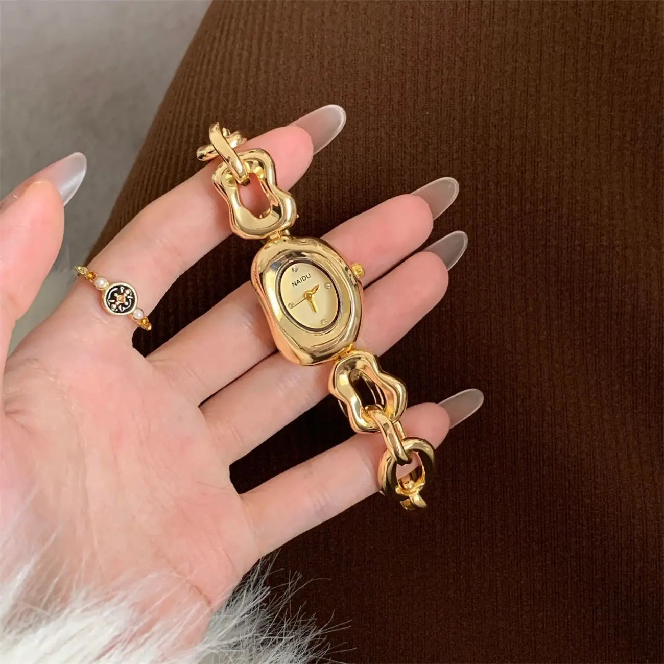 Personalized Ladies Vintage Wristwatch