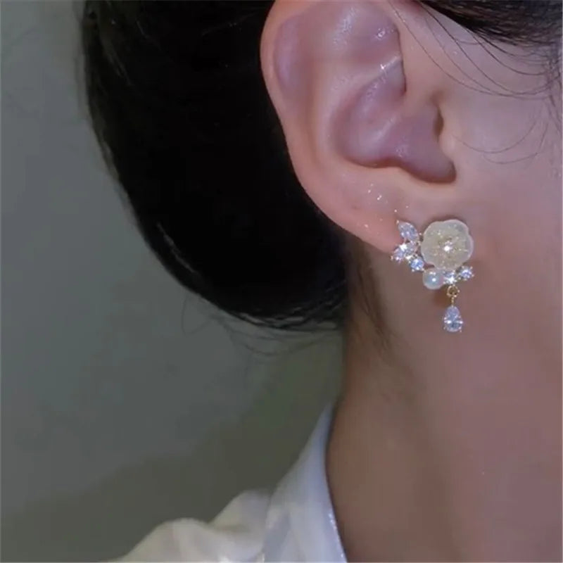 2023 New Fashion Trend Unique Design Elegant Delicate Geometric Round Earrings For Women Jewelry Wedding Party Premium Gifts