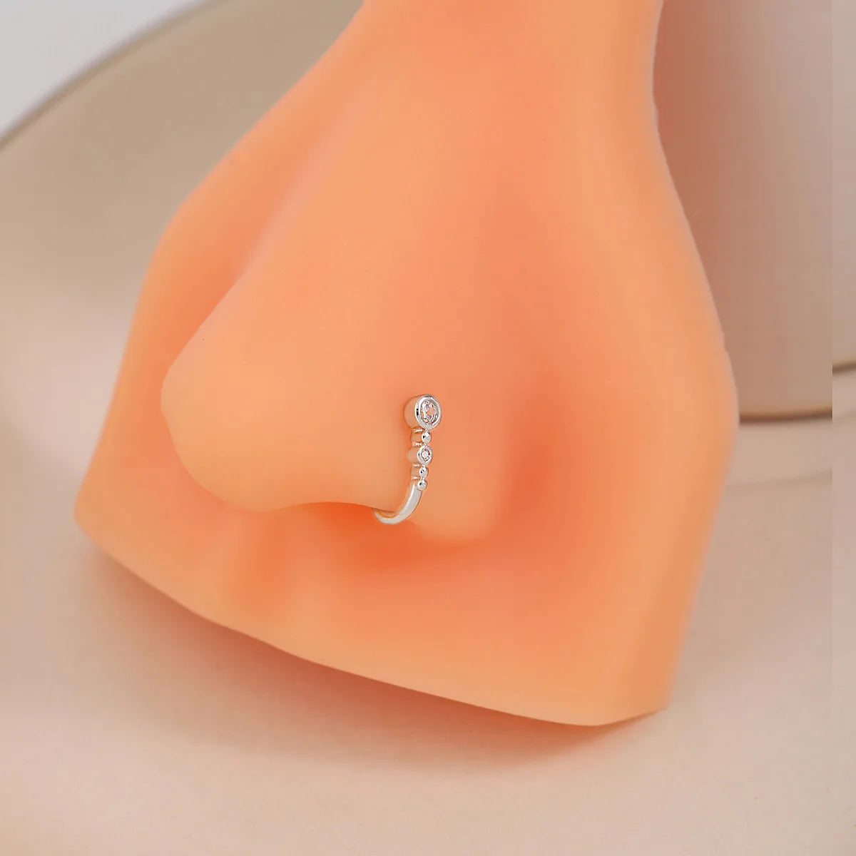 1pc Chic U-Shape Non-Piercing Nose Ring - Simplistic Hip Hop Style Inlaid Cubic Zirconia Fake nose Clip