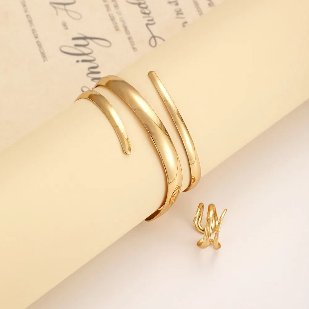 European and American Thick Bracelet and Ring Jewelry Set for Women