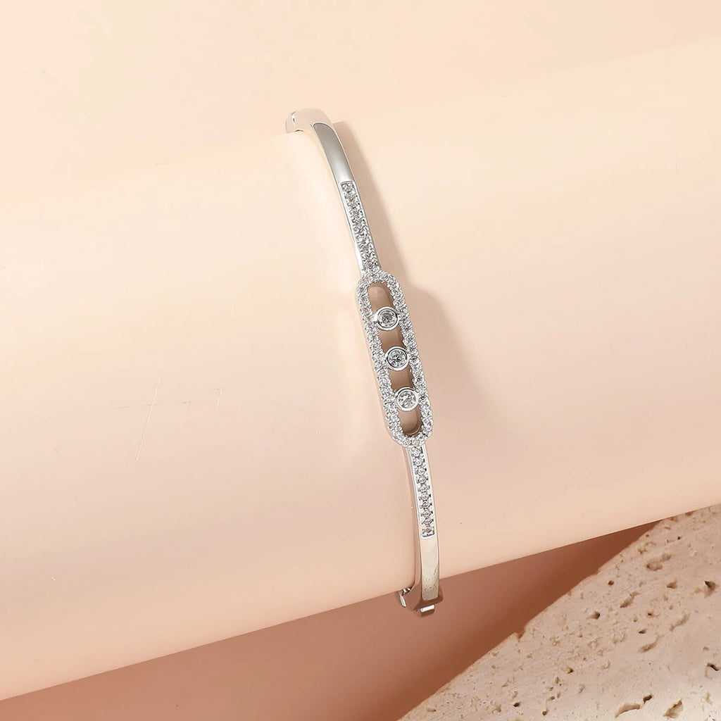 Beaut and Berry Luxurious 18k Gold Plated Bracelet for Women