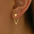 1 pair of earrings
