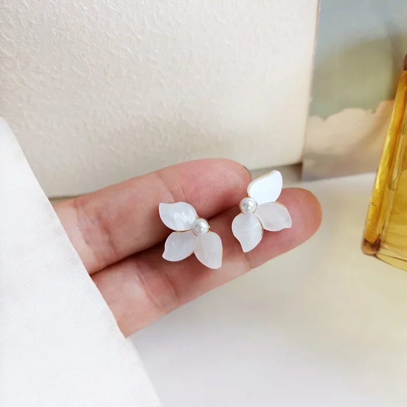 EAR CLIPS Temperament Pearl Flower Peach Heart Shaped Earrings