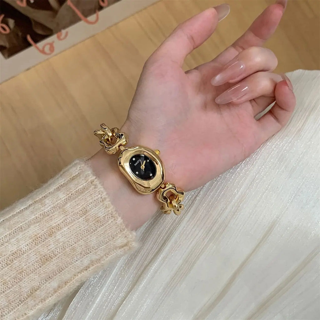 Personalized Ladies Vintage Wristwatch