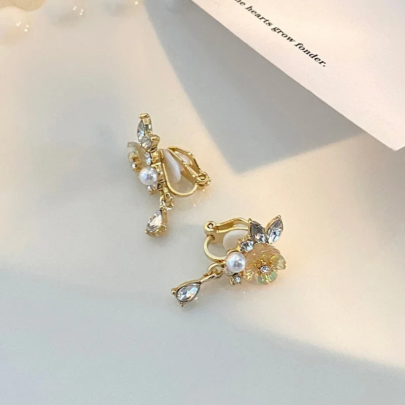 EAR CLIPS Temperament Pearl Flower Peach Heart Shaped Earrings Rose Tulips Clip on Earrings for Women Without Piercing Wholesale