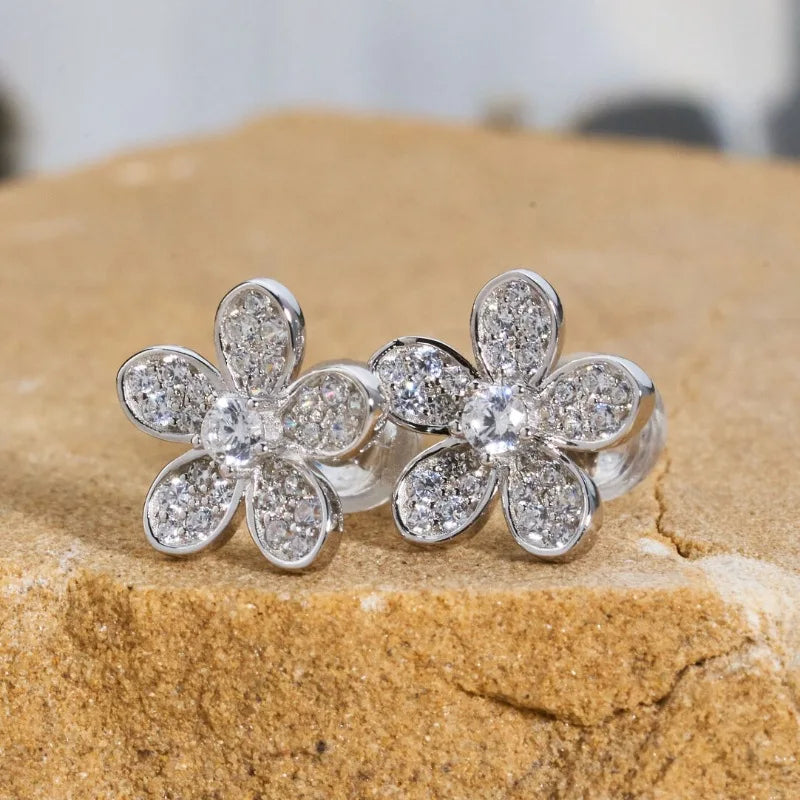 Elegant Bracelets Light Luxury Retro Flower earrings for women set