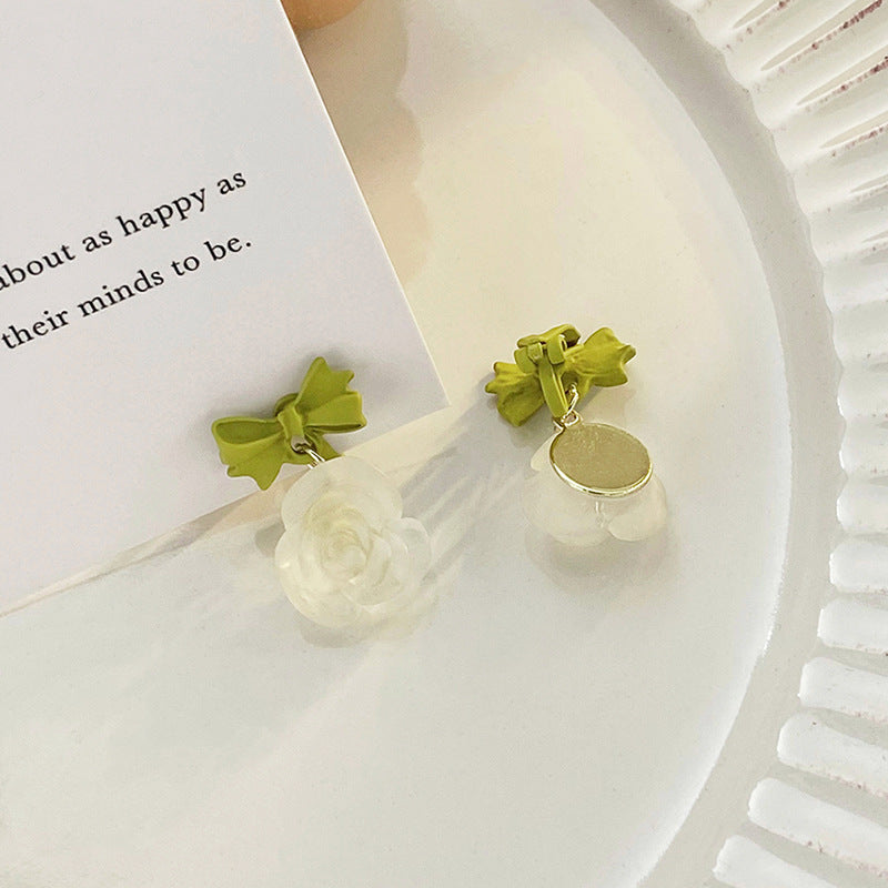 EAR CLIPS Temperament Pearl Flower Peach Heart Shaped Earrings Rose Tulips Clip on Earrings for Women Without Piercing Wholesale