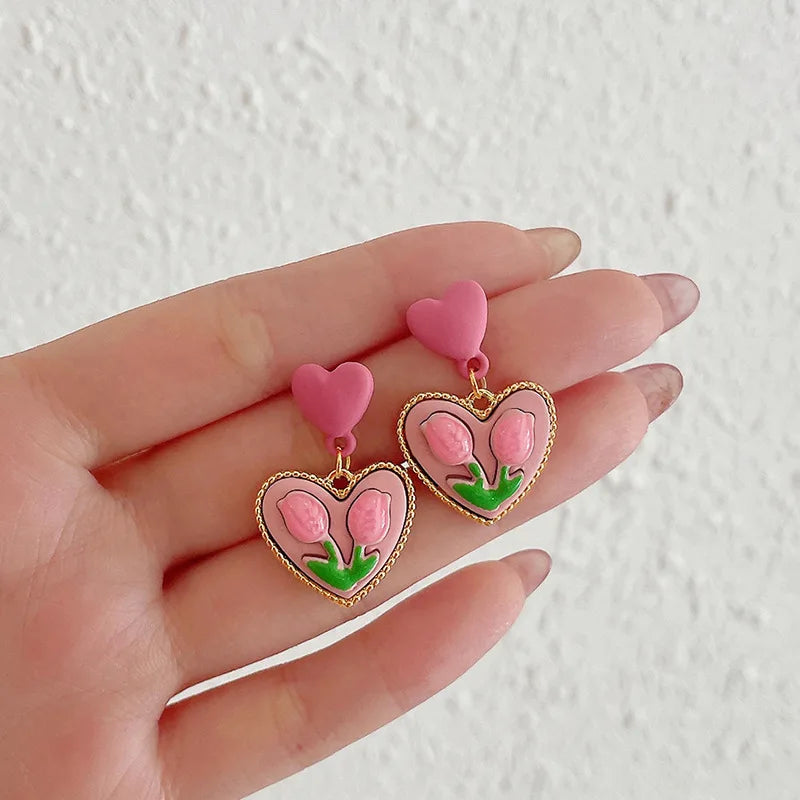 EAR CLIPS Temperament Pearl Flower Peach Heart Shaped Earrings Rose Tulips Clip on Earrings for Women Without Piercing Wholesale