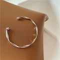 Elegant Exquisite Twist Simple Bracelet for Women