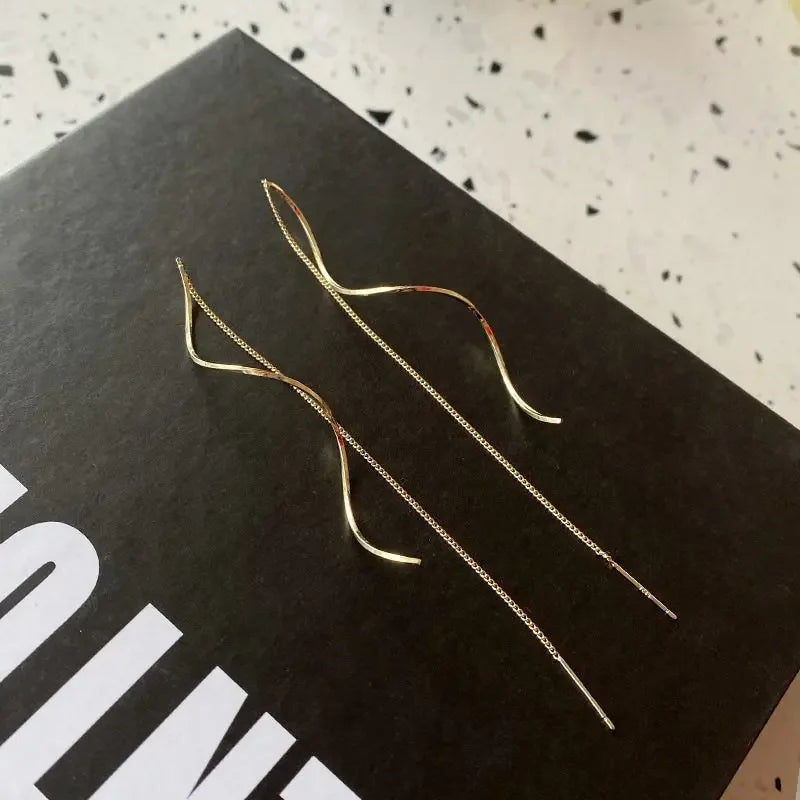New Minimalist Long Wavy Fringe Earrings New Women Fashionable Hanging Earrings High-End Jewelry Minimalist Accessories Gifts