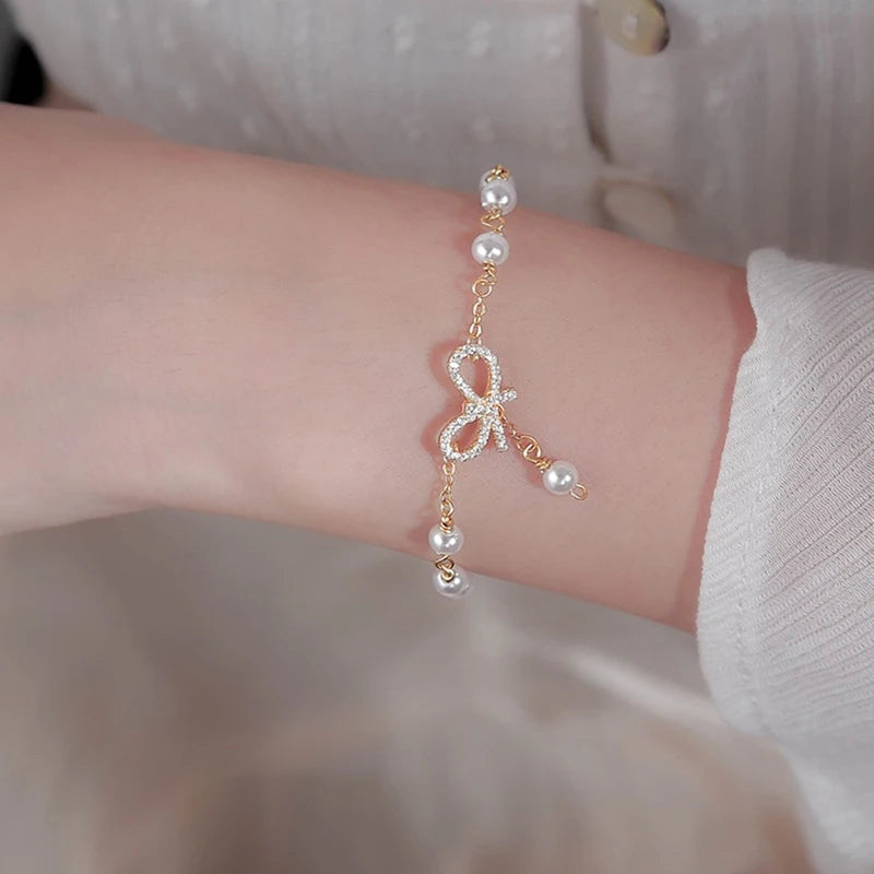 Women Bow Pearls Charm Bracelet