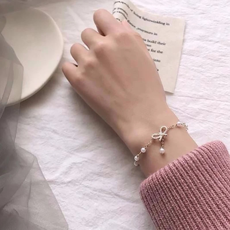 Women Bow Pearls Charm Bracelet