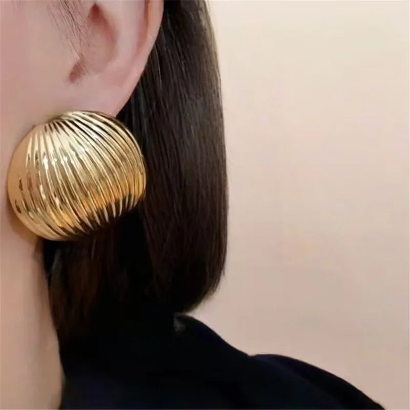 3.5 Cm Big Ball No Pierced Earclips Fashion Temperament Gold Plated Exaggerated Striped Round Clip Earrings for Women Party
