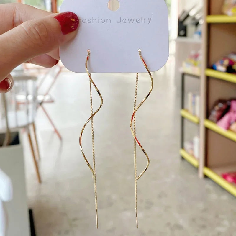New Minimalist Long Wavy Fringe Earrings New Women Fashionable Hanging Earrings High-End Jewelry Minimalist Accessories Gifts